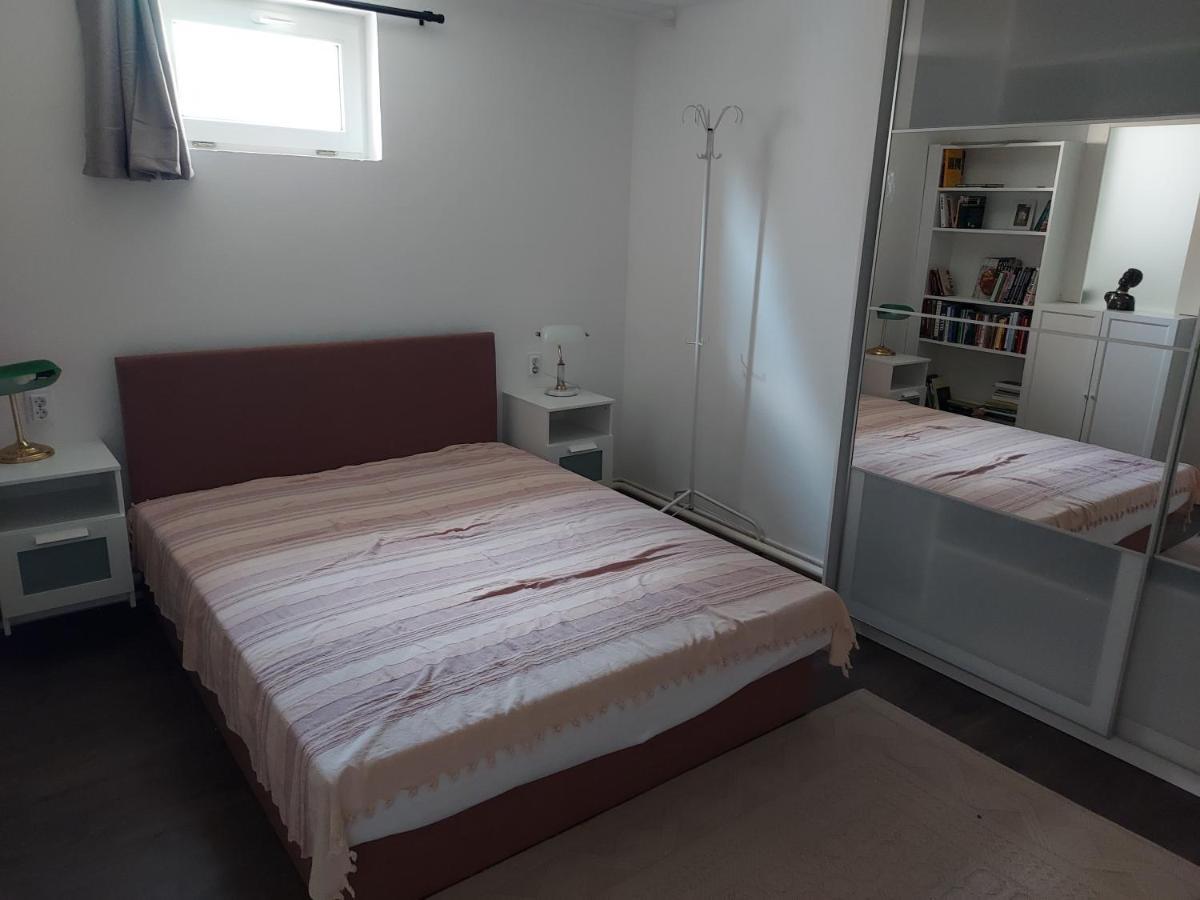 2+2Szemelyes Apartman Kerttel Διαμέρισμα Székesfehérvár Εξωτερικό φωτογραφία